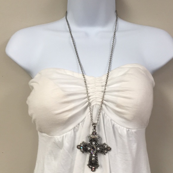 Jewelry - Crystal Western Cross pendant with silver chain